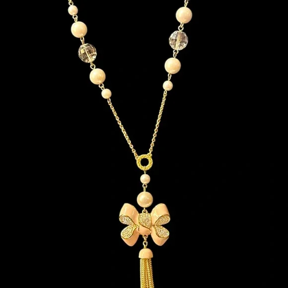 MY FLAT IN LONDON NECKLACE with Bow Tassel Pearls - Picture 5 of 12